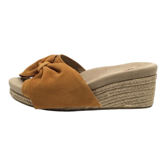 UGG Jaycee Slide Wedge Sandals Espadrilles Gold Wedge Sandals with Bow Detail. - Picture 3 of 15